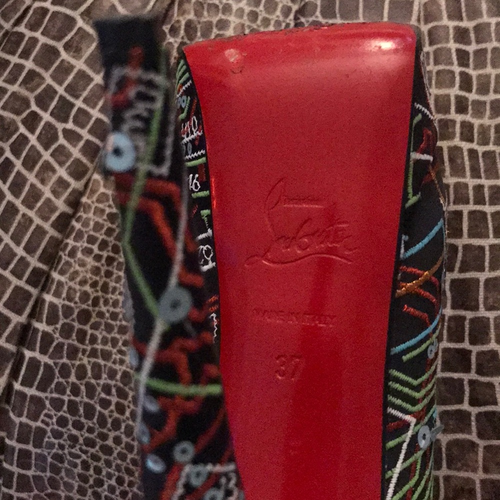 Christian Louboutin Peep Geek Platforms - Picture 8 of 8